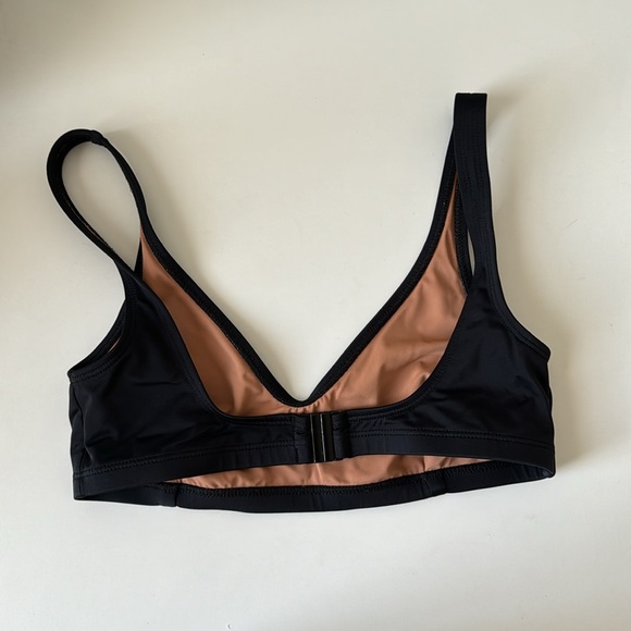 Nu Swim Fen Top in Black Size Medium - Picture 3 of 8